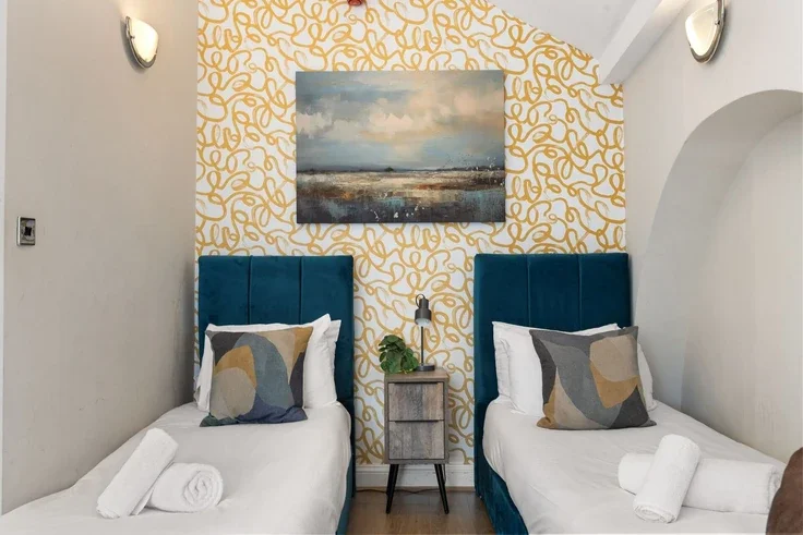 Flat Goswell Road in City of London