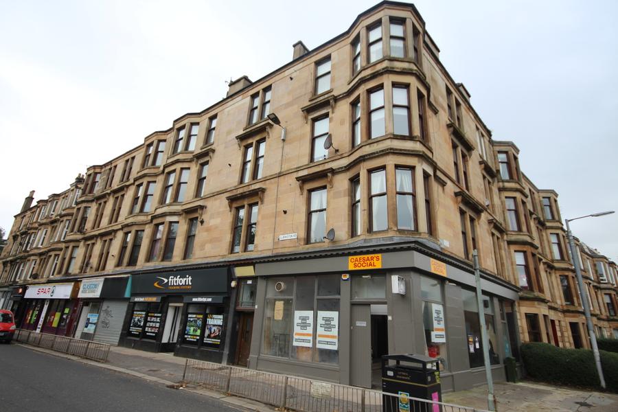 Flat Clarkston Road in Glasgow