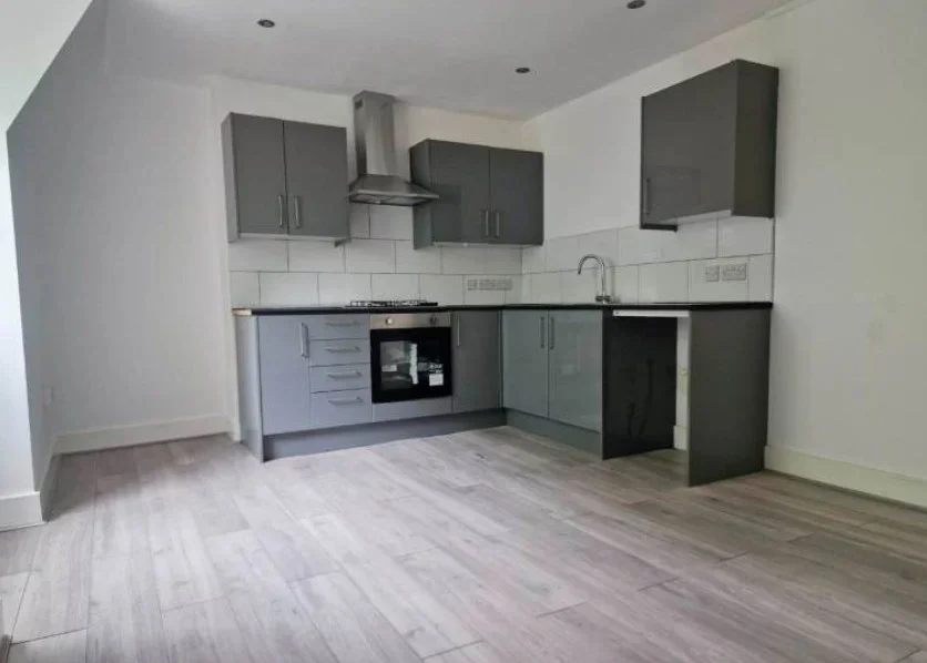 Flat East Dulwich Grove in Greater London