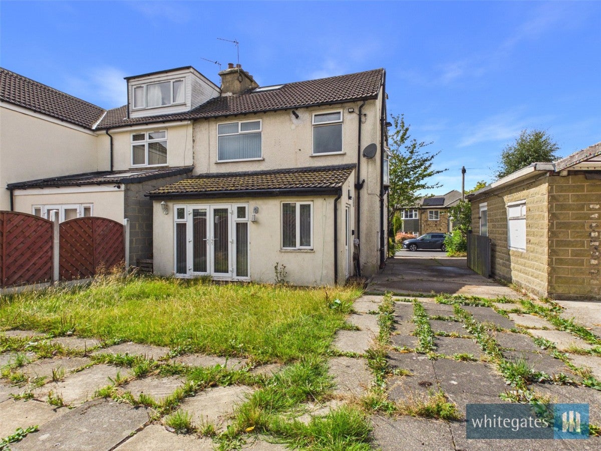 House Plumpton End in Bradford