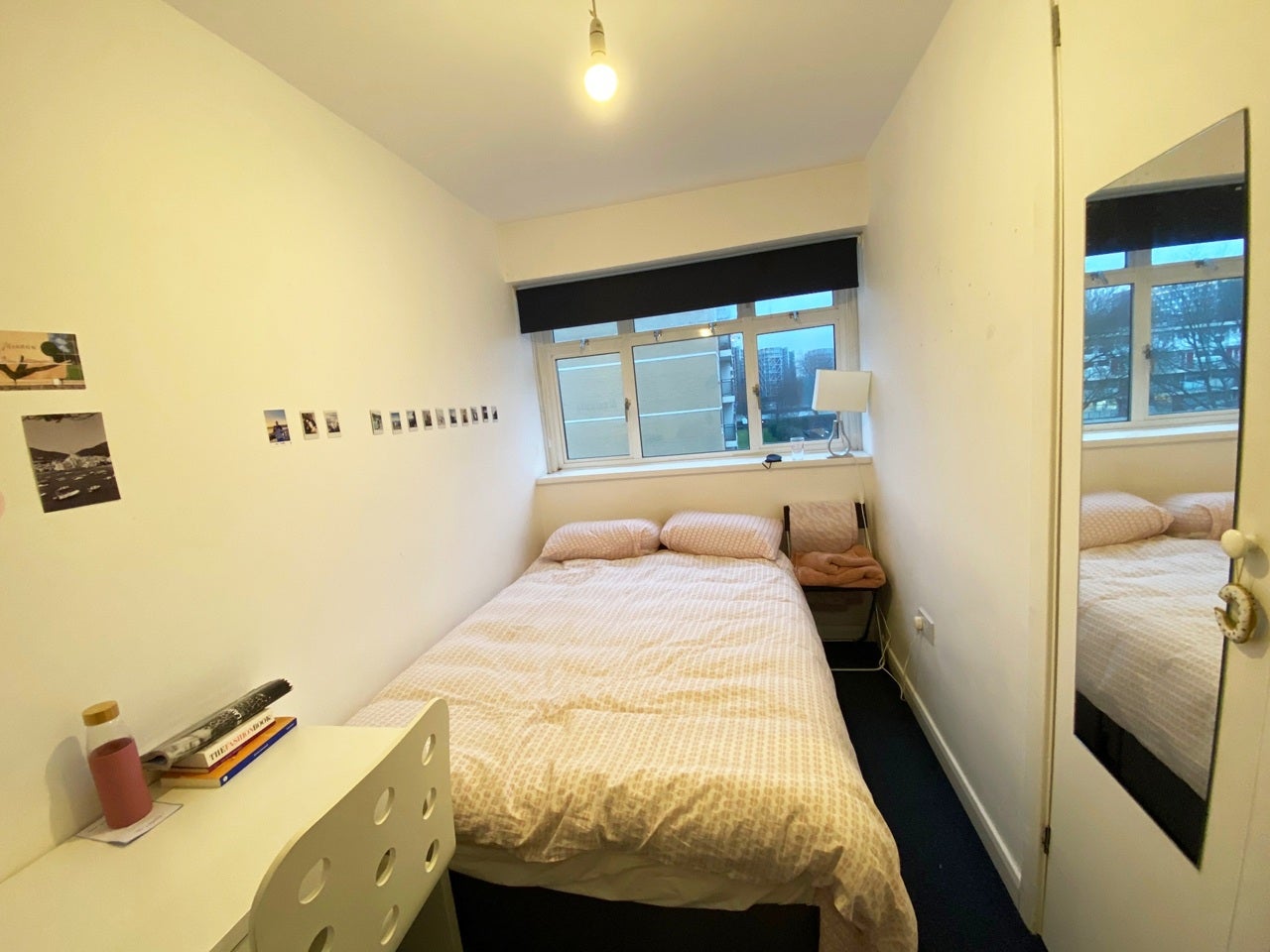 Room Churchill Gardens Road in City of Westminster
