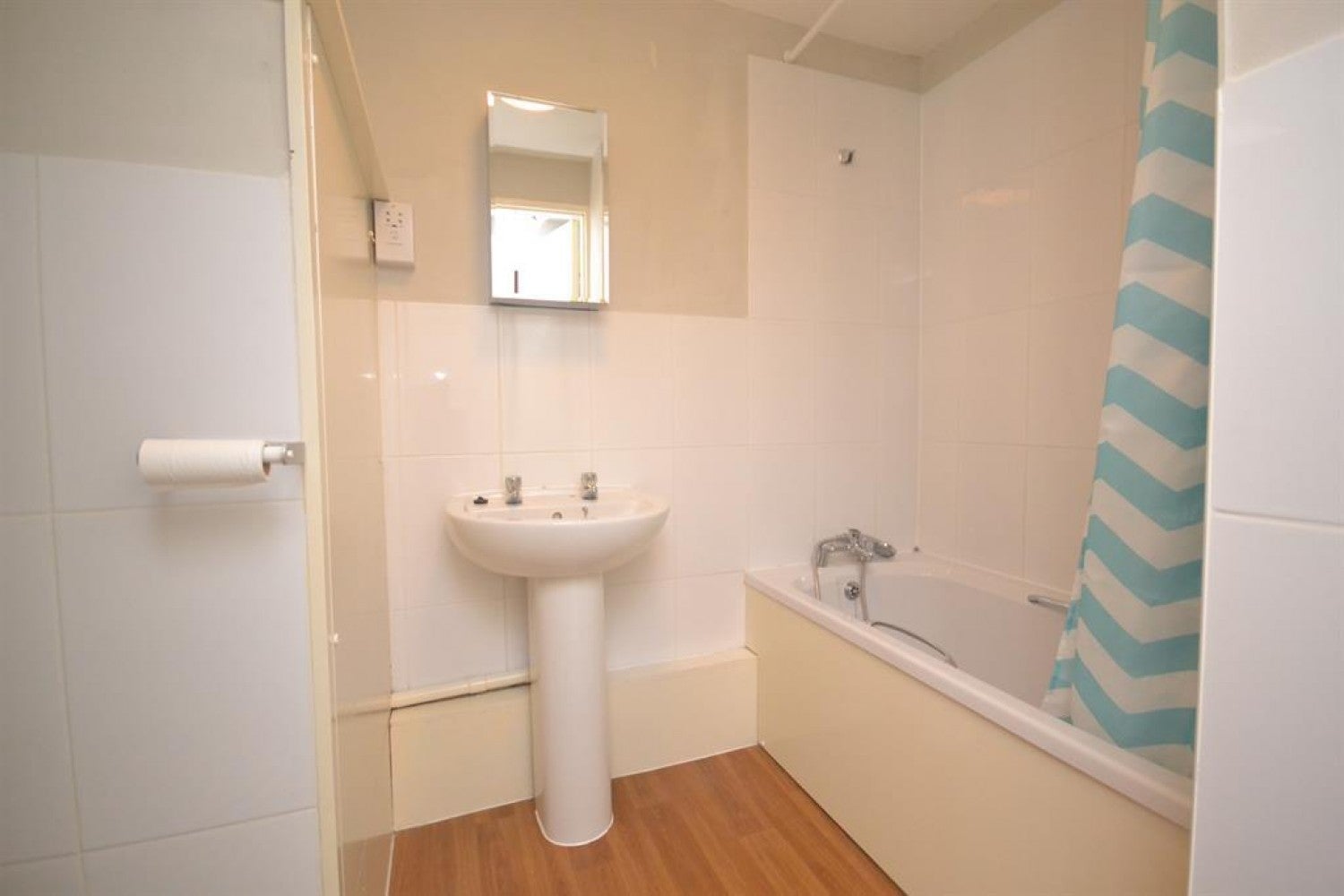 Flat Hartsbourne Road in Reading