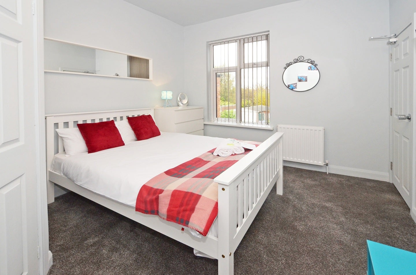 Room West Street in Crewe