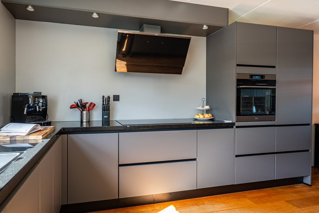 Tussenwoning te koop: Bremstraat 5, Lisserbroek