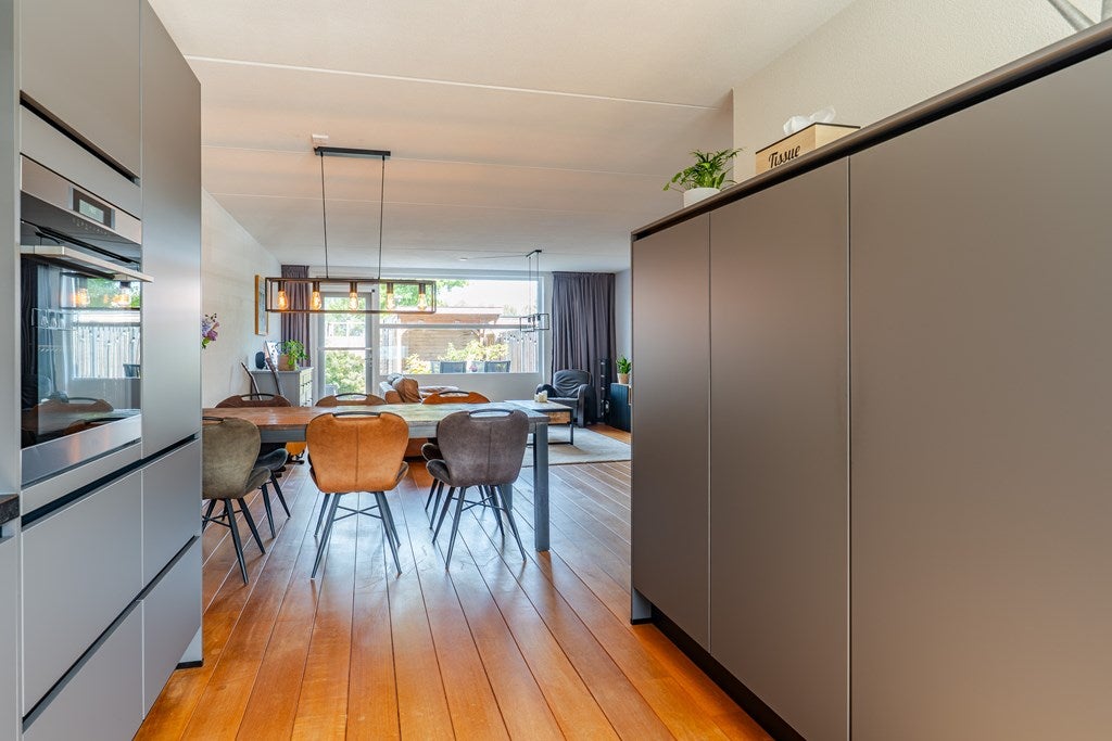 Tussenwoning te koop: Bremstraat 5, Lisserbroek