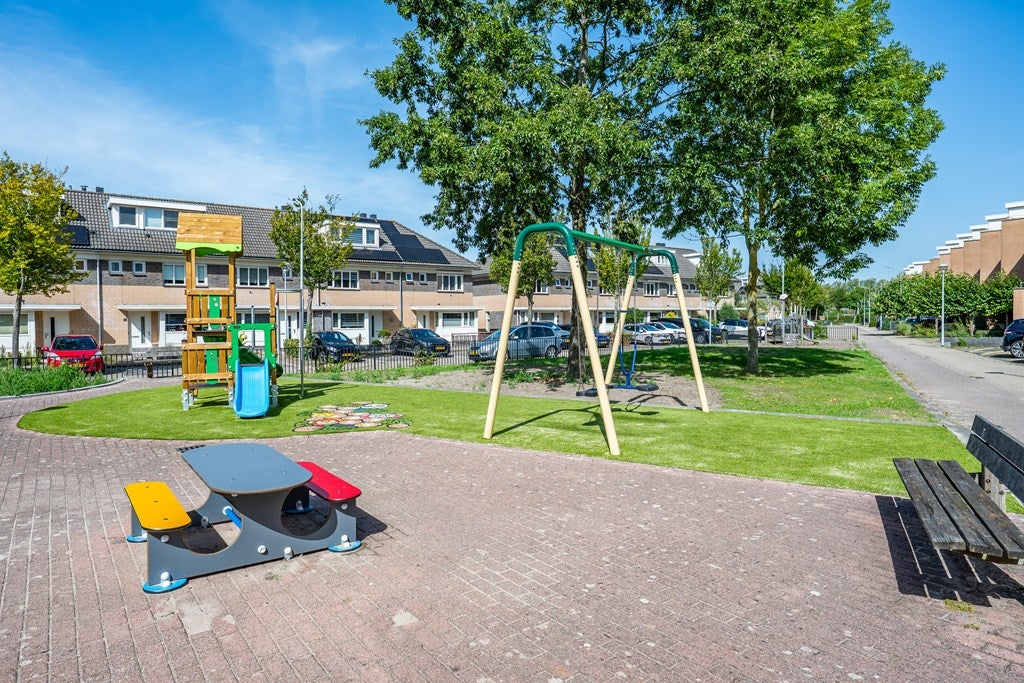 Tussenwoning te koop: Bremstraat 5, Lisserbroek