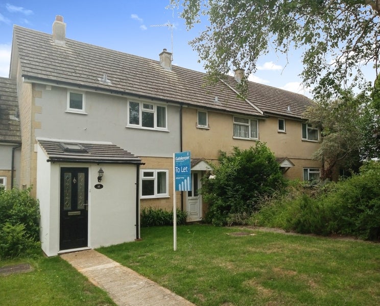 House Hill Crescent in Finstock