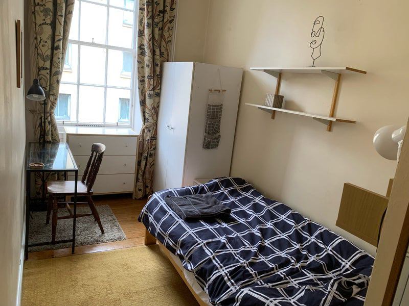 Room Lauriston Place in City of Edinburgh