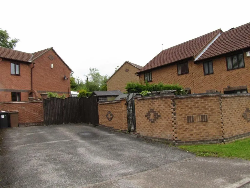 House Whilton Crescent in Erewash