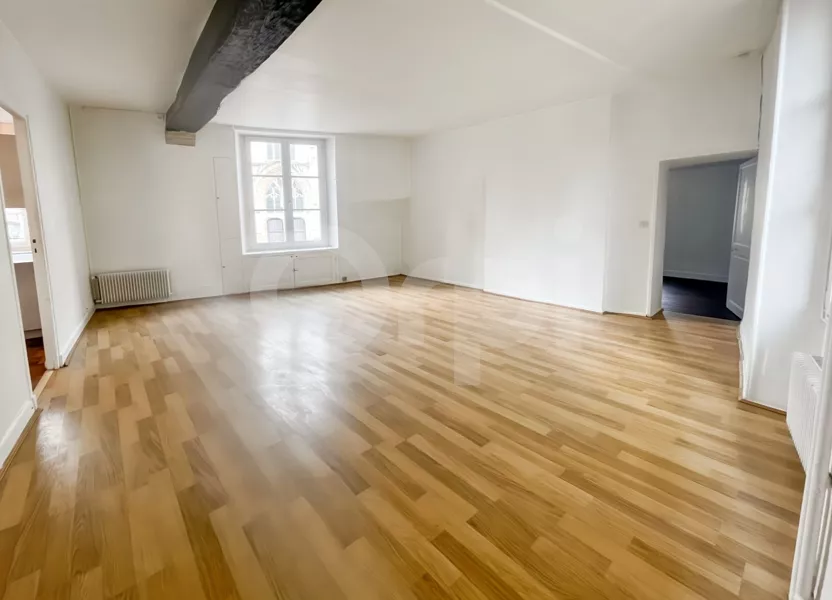 Flat Rue Saint-Péravi in Senlis