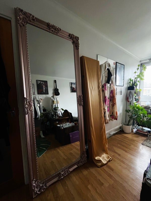 Room Ford Street in Greater London