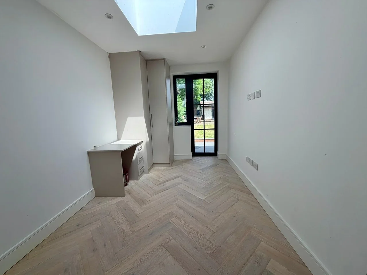 Flat Priory Way in Greater London