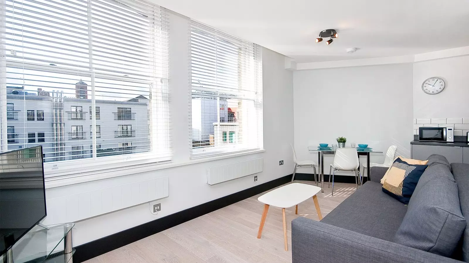 Flat Farringdon Road in Greater London