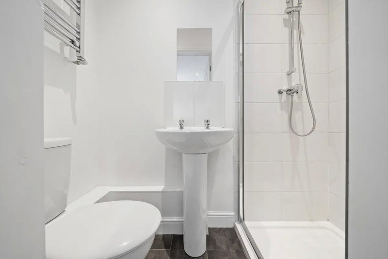 Room Ridley Road in Liverpool