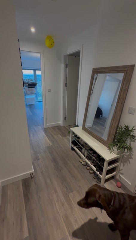 Room Vicarage Grove in Salford