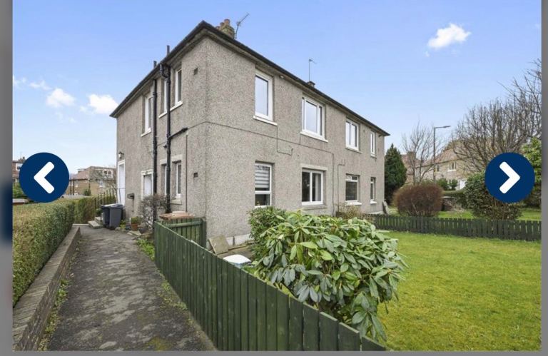 House Longstone Road in City of Edinburgh