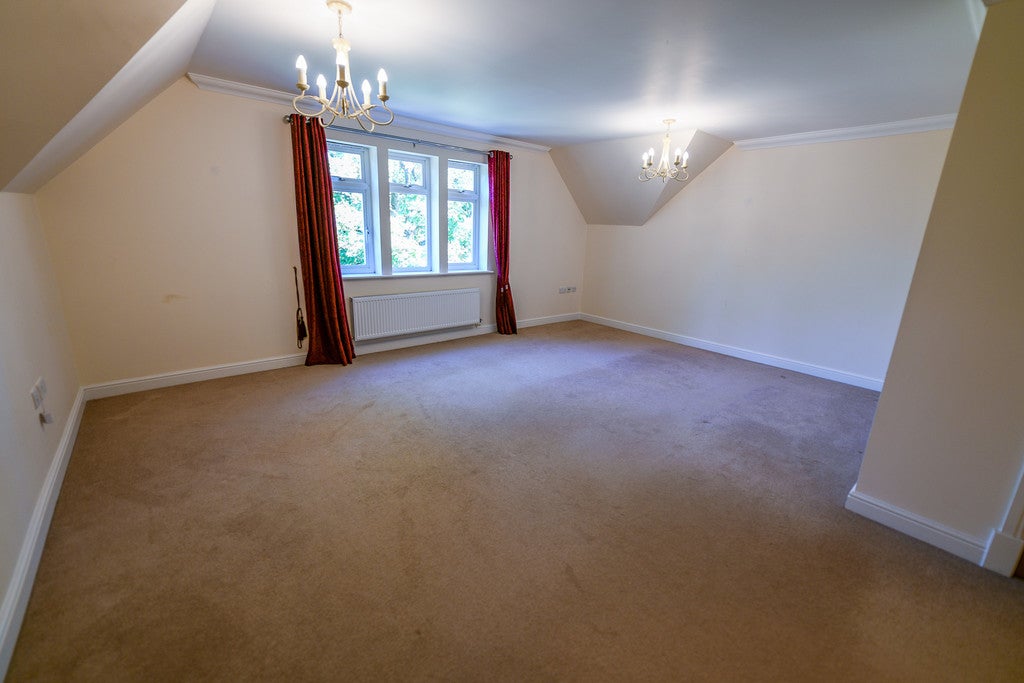 Flat Briony Avenue in Trafford