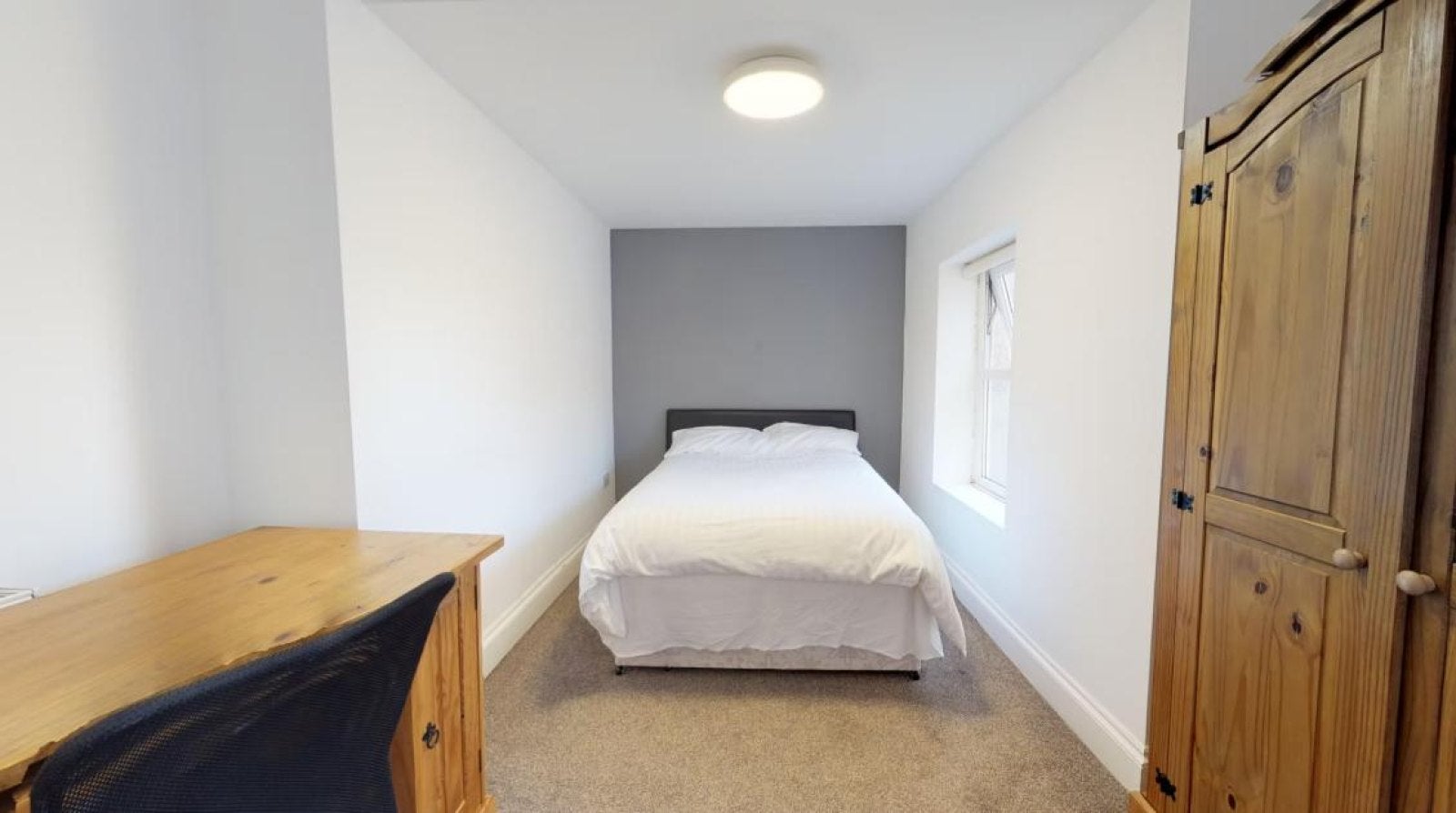 Room Headland Park in Plymouth