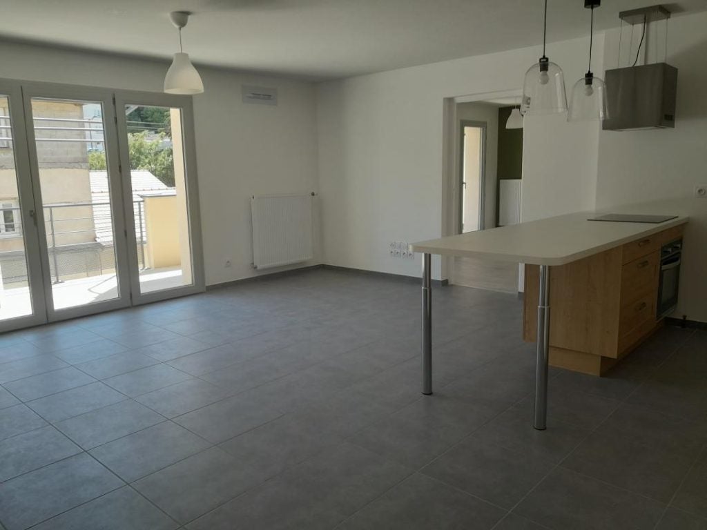 Flat Rue Pontcottier in Bourgoin-Jallieu