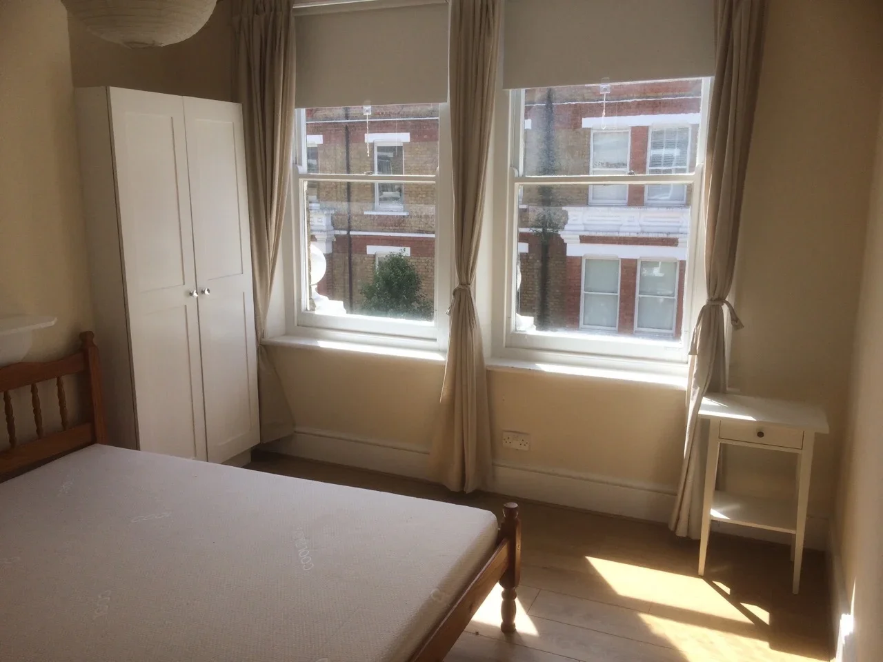 Flat Coldharbour Lane in Greater London