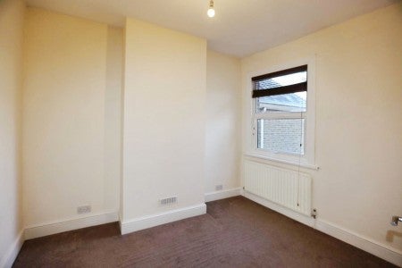 Flat Morgan Road in Greater London