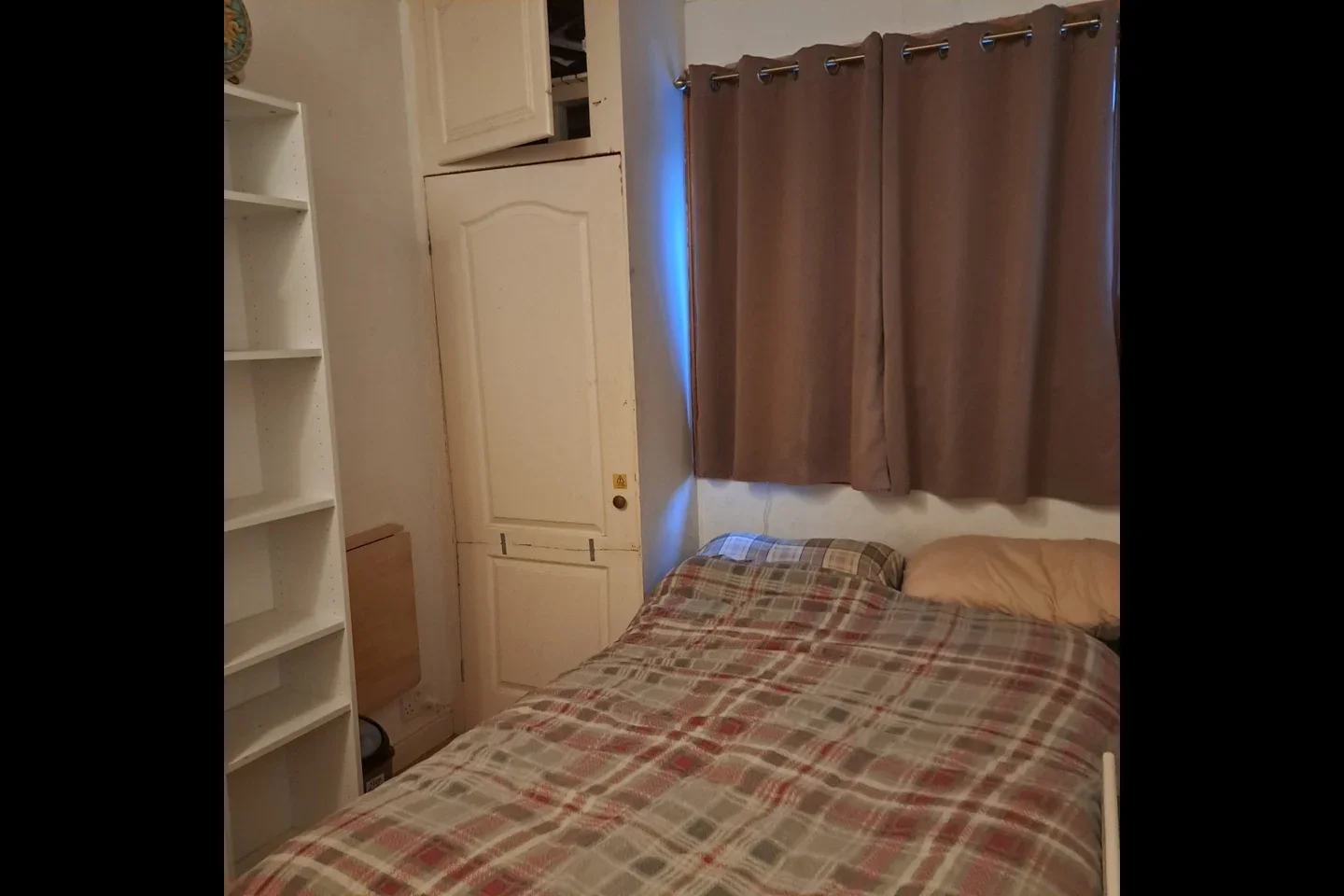Room Downham Way in Greater London