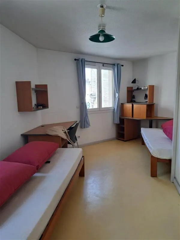 Chambre Avenue de Chabeuil à Valence