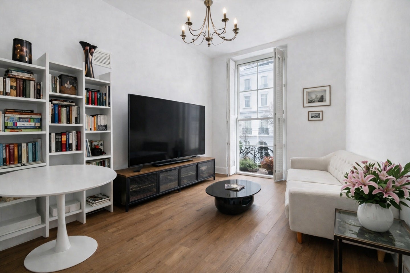 Flat Gloucester Terrace in City of Westminster