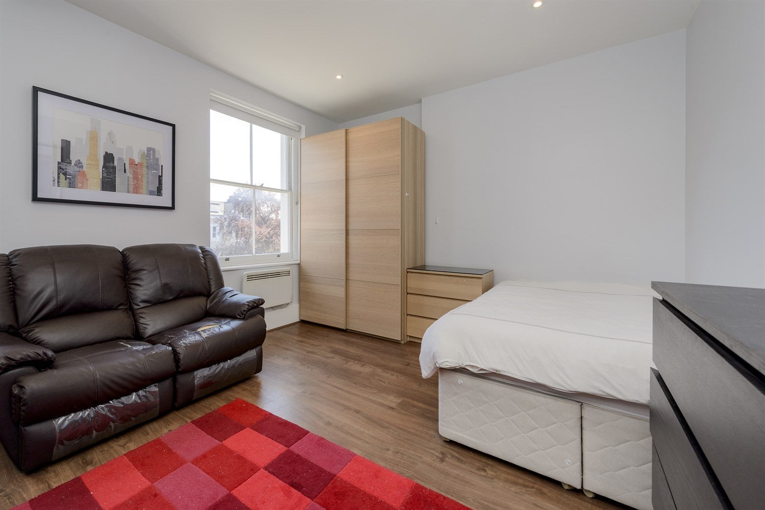 Flat Kensington Park Road in Greater London