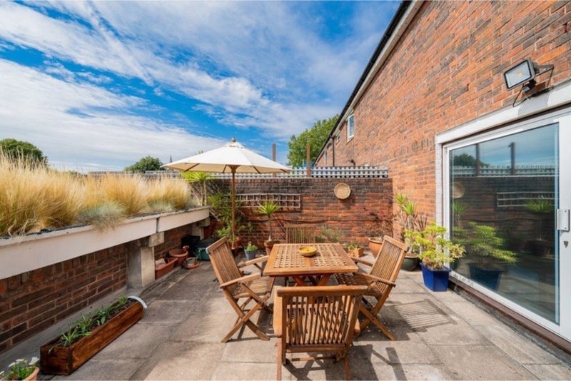 Room Thistlewood Close in Greater London