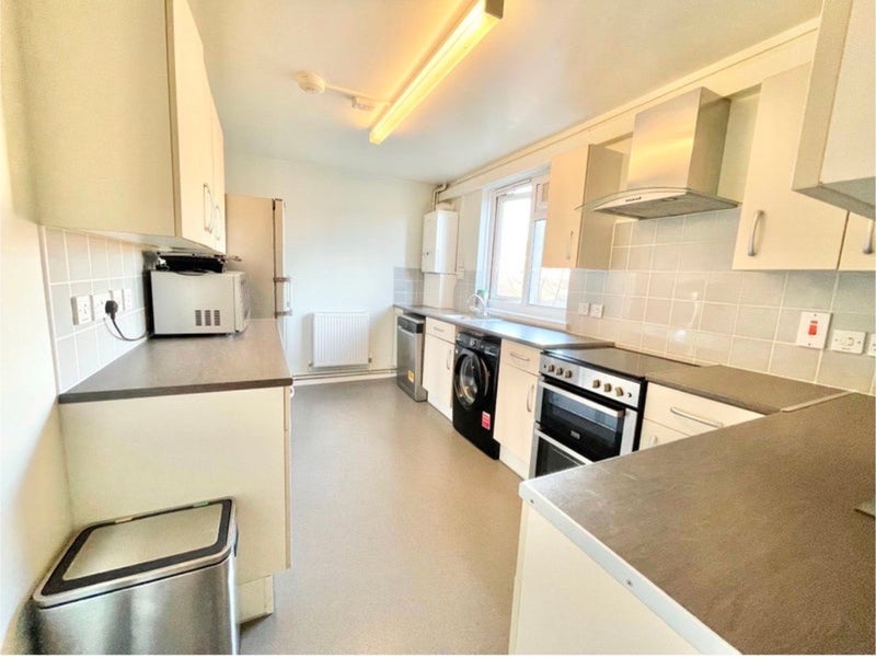 Room Thistlewood Close in Greater London