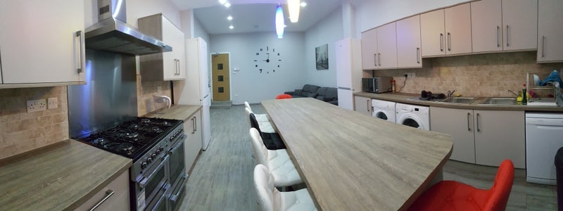 Room Pershore Road in Birmingham