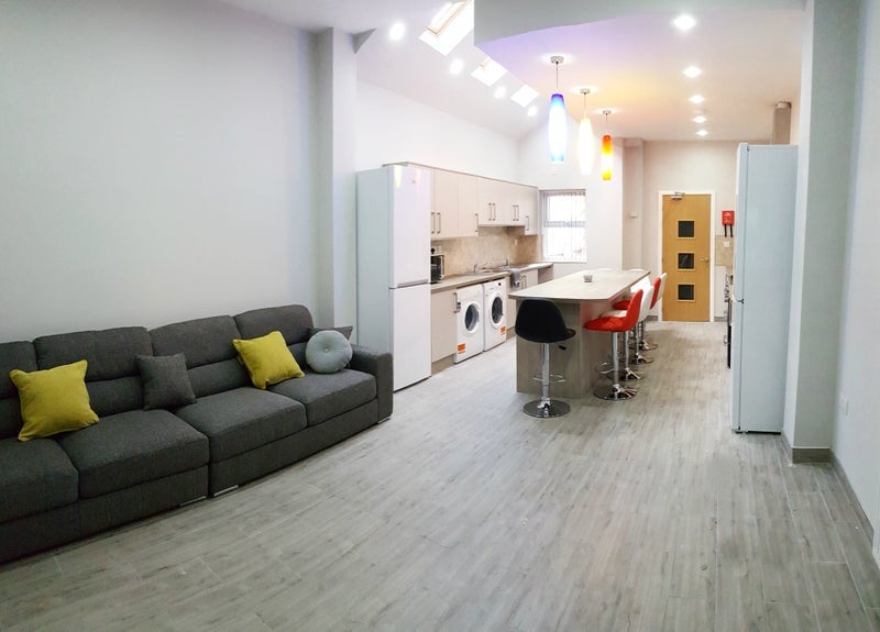 Room Pershore Road in Birmingham