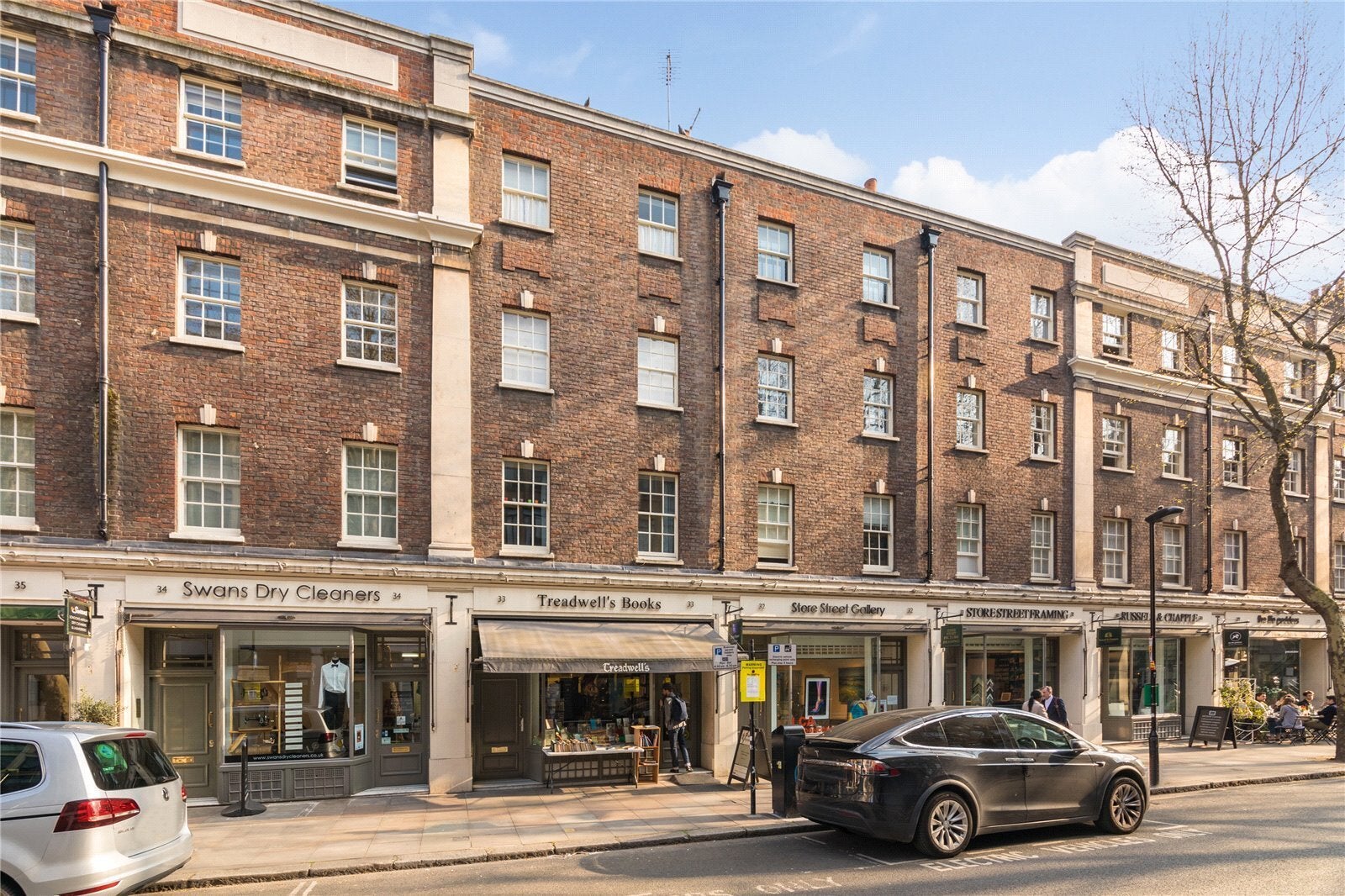 Flat Store Street in Greater London