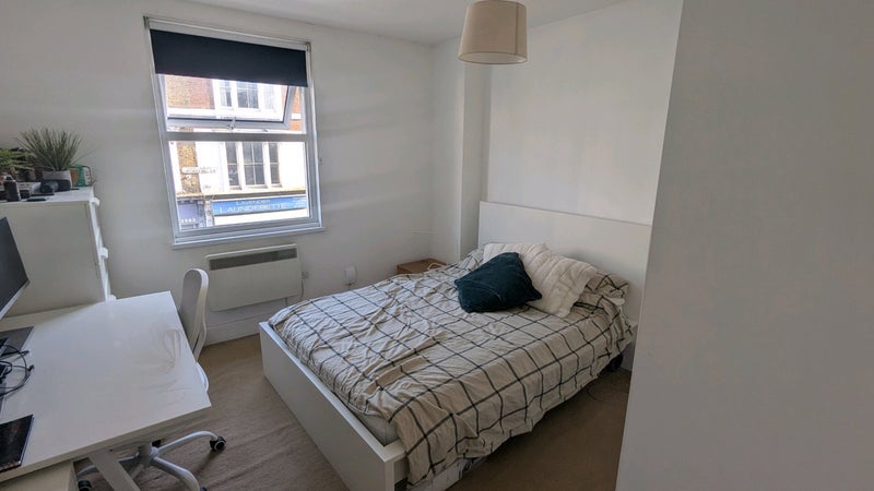 Room Lavender Hill in Greater London