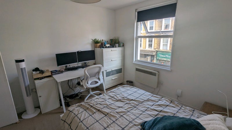 Room Lavender Hill in Greater London