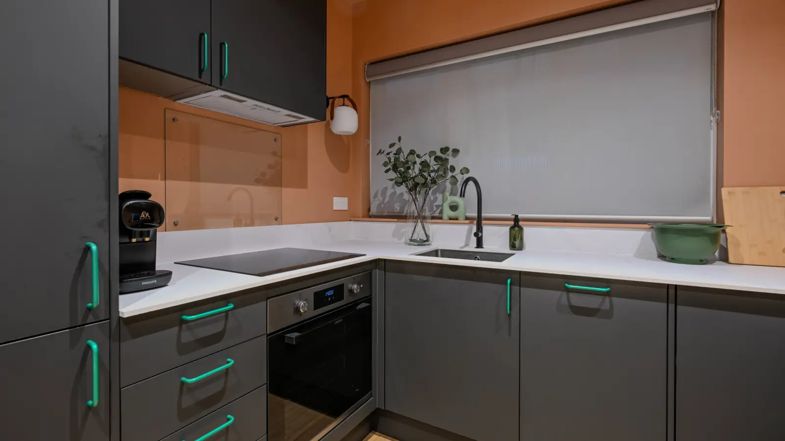 Flat Pickard Street in Greater London