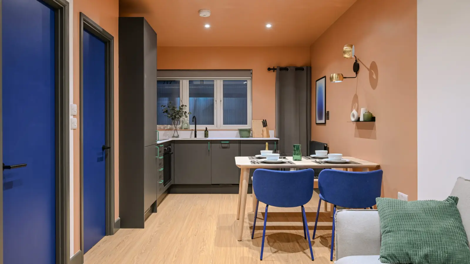 Flat Pickard Street in Greater London
