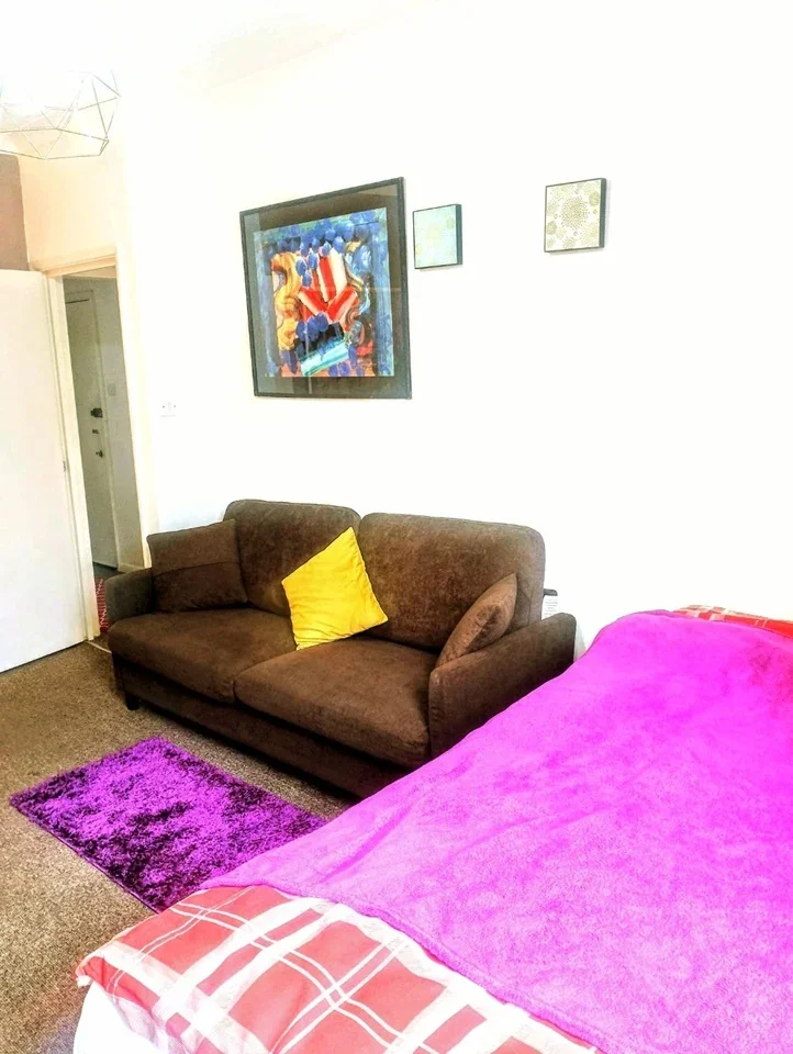 Room Marylands Road in City of Westminster