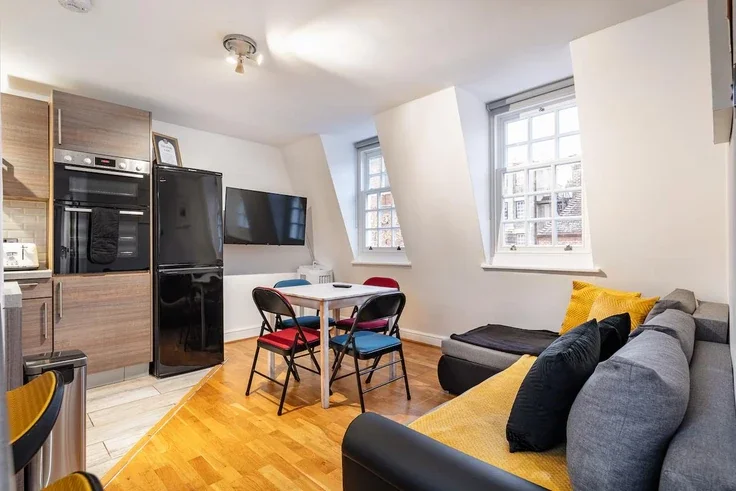 Flat Regency Street in City of Westminster