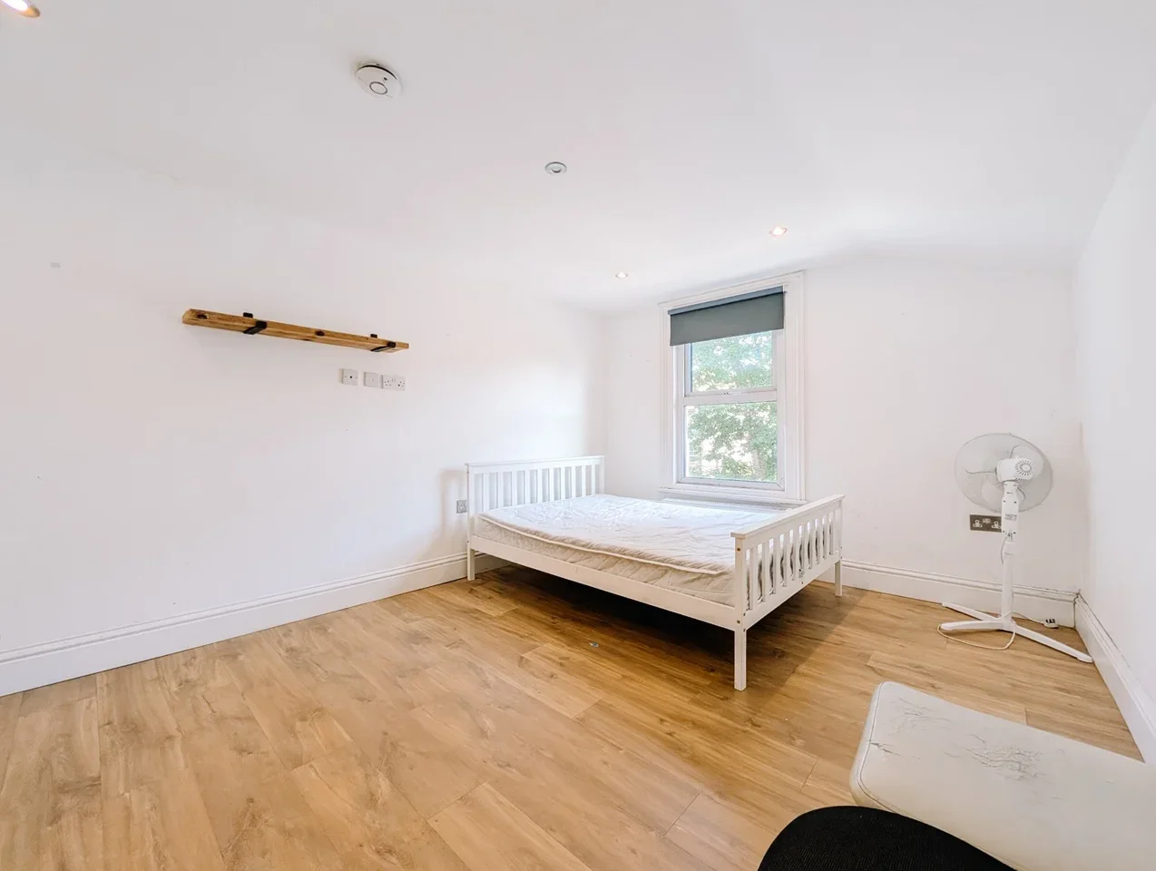 Flat Filey Avenue in Greater London