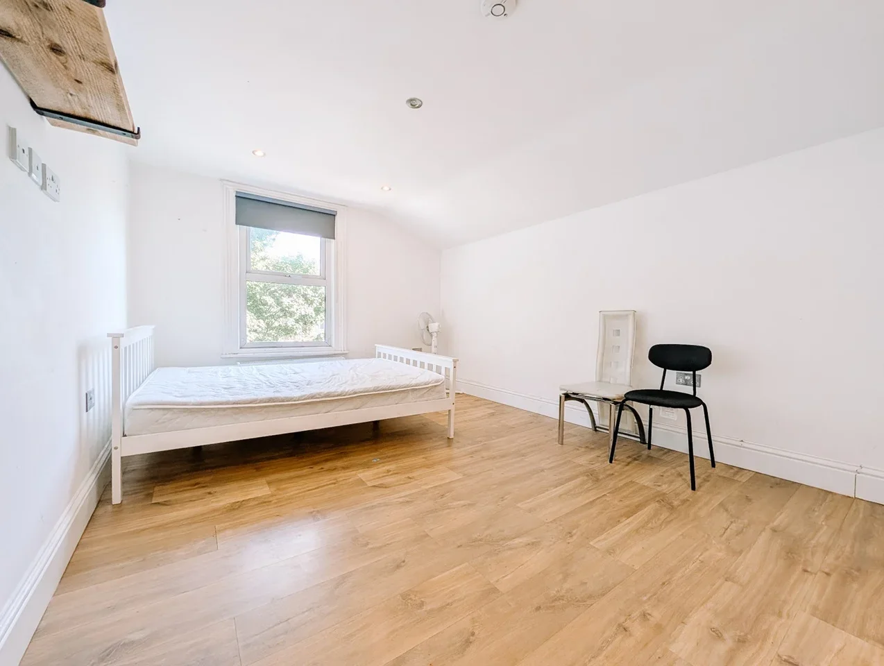 Flat Filey Avenue in Greater London