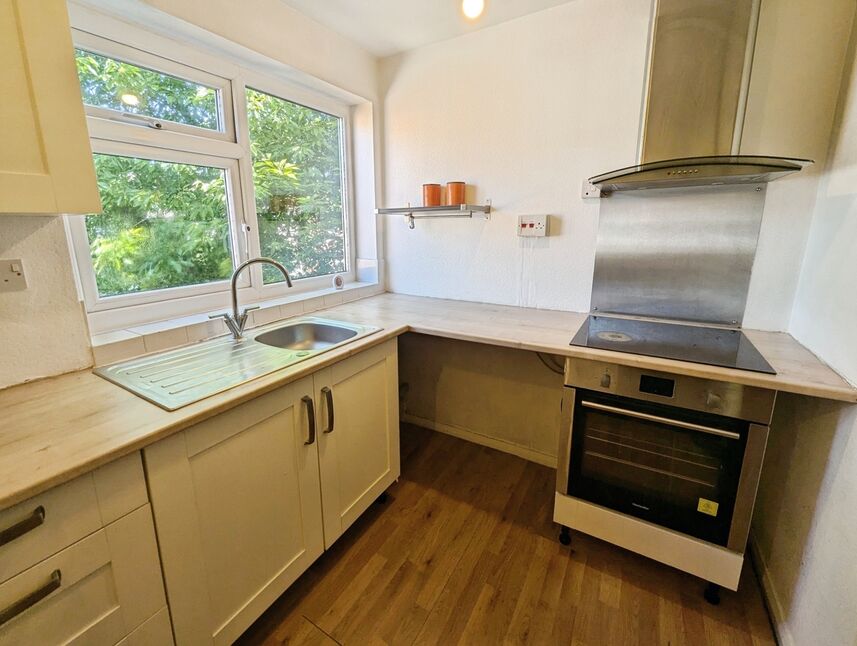 Flat Rushford Avenue in Manchester