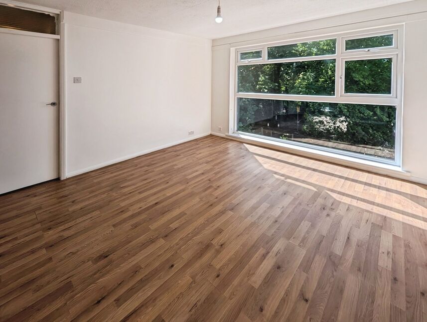 Flat Rushford Avenue in Manchester