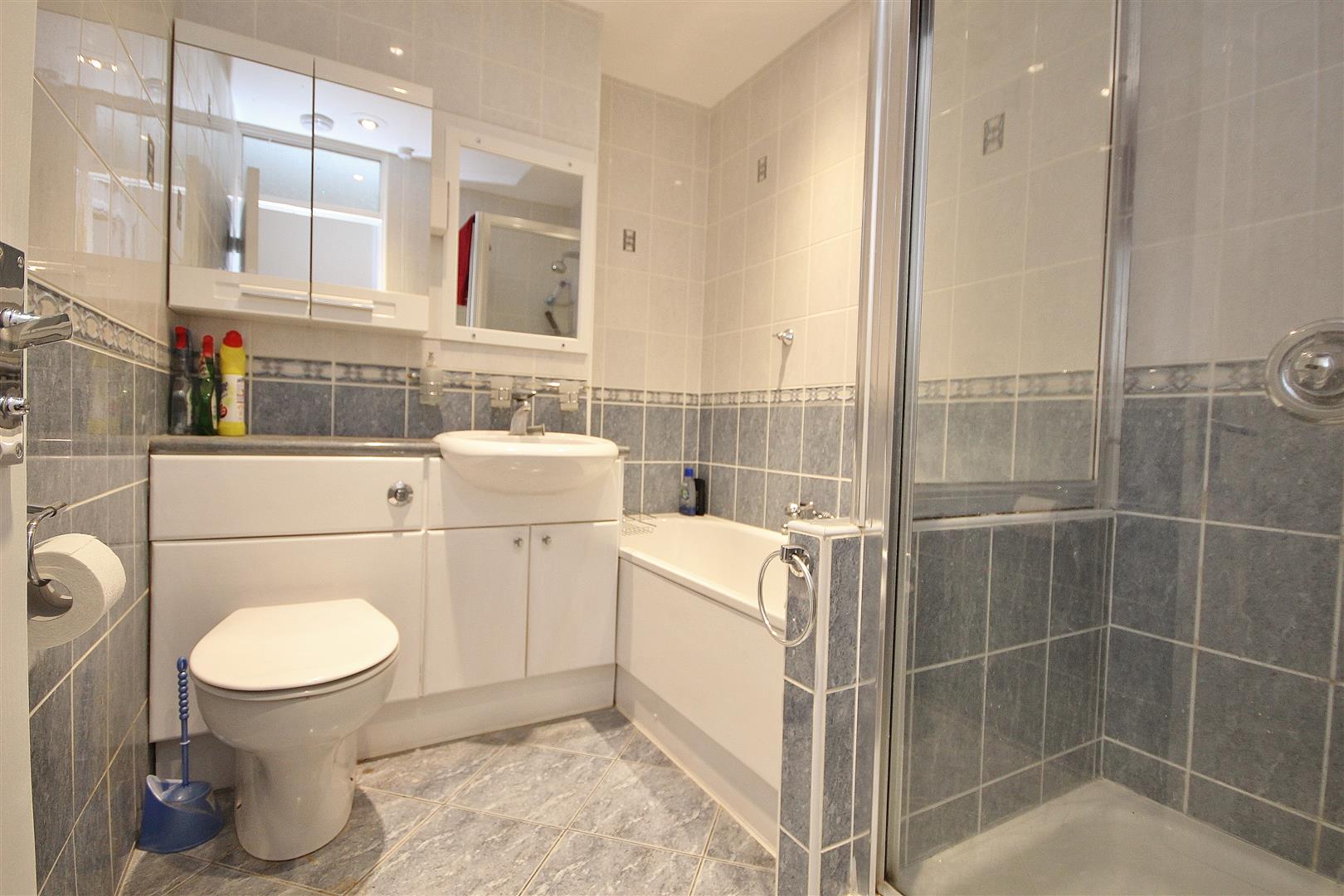 Room Rhoda Street in Greater London