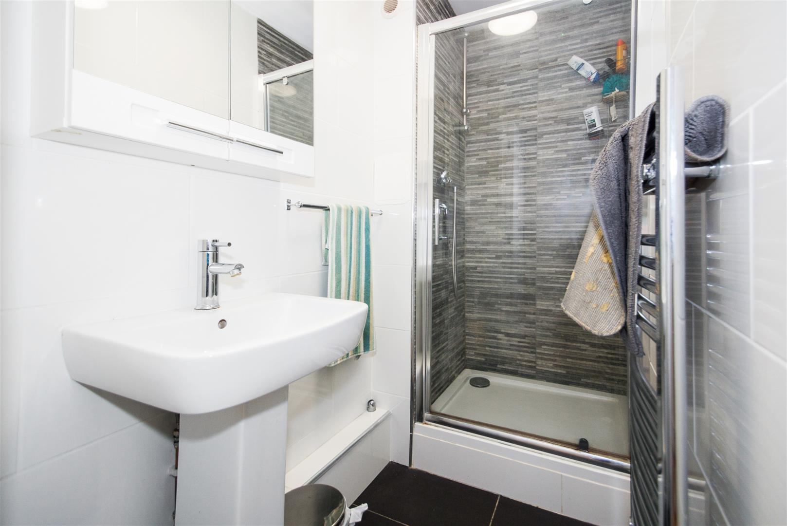Room Rhoda Street in Greater London