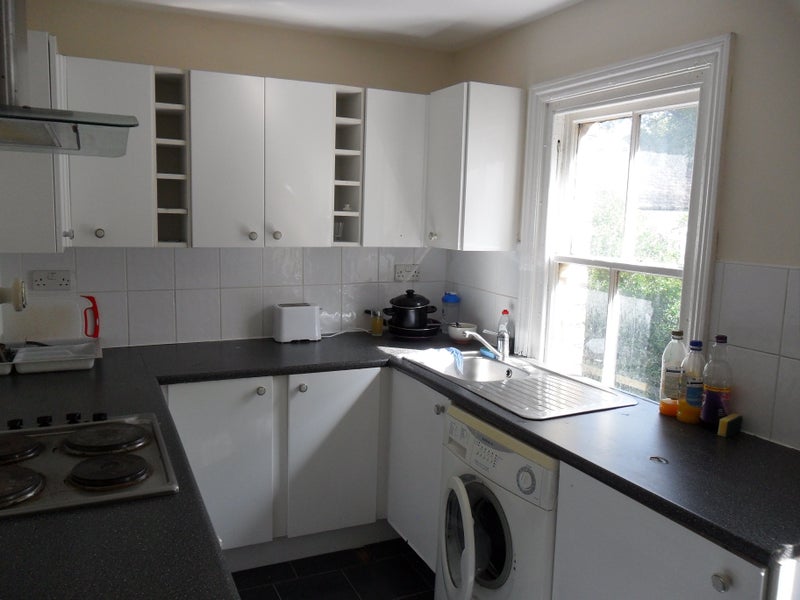 Room Cranborne Road in Liverpool