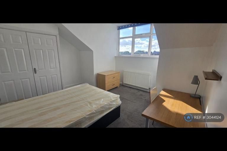 House Broomfield Place in Leeds