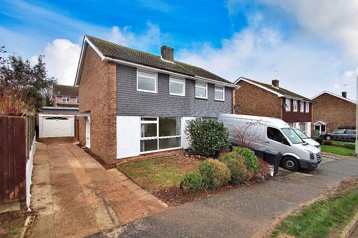 House Quantock Drive in Ashford