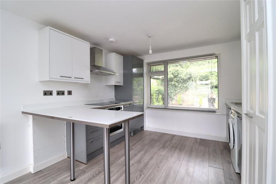 Flat Bonsey Close in Woking